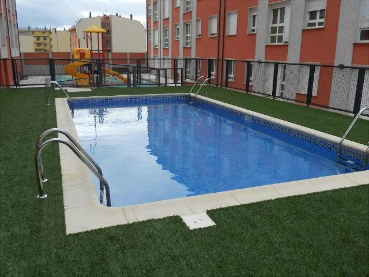 Pis en venda a Rúa Corporacións Municipais, 62, Foz Piscina de Pis en venda en Foz amb Calefacció, Piscina i Moblat