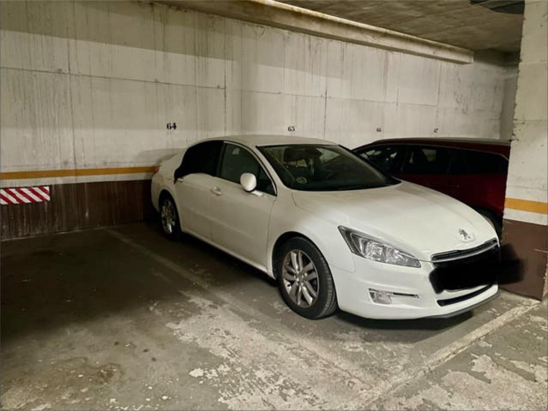 Parking of Garage for rent in  Madrid Capital