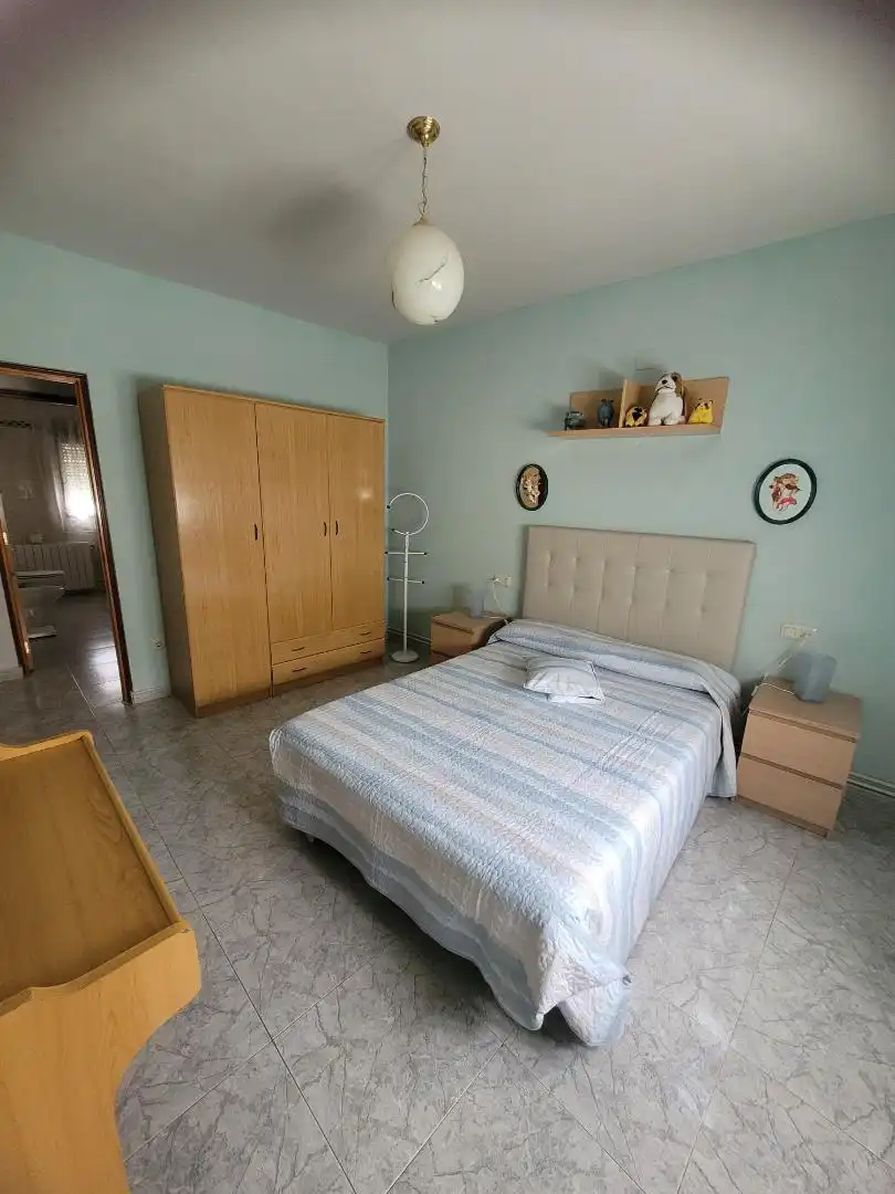 Casa adosada en venta en Calle San Miguel, 7, Gascueña Habitación de Casa adosada en venta en Gascueña con Calefacción, Trastero y Amueblado