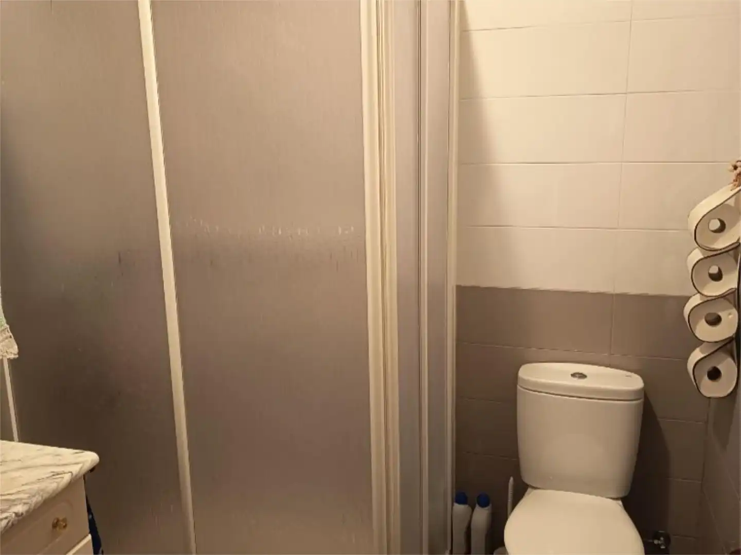 Bathroom of Flat for rent in Viso del Marqués  with Air Conditioner, Heating and Private garden
