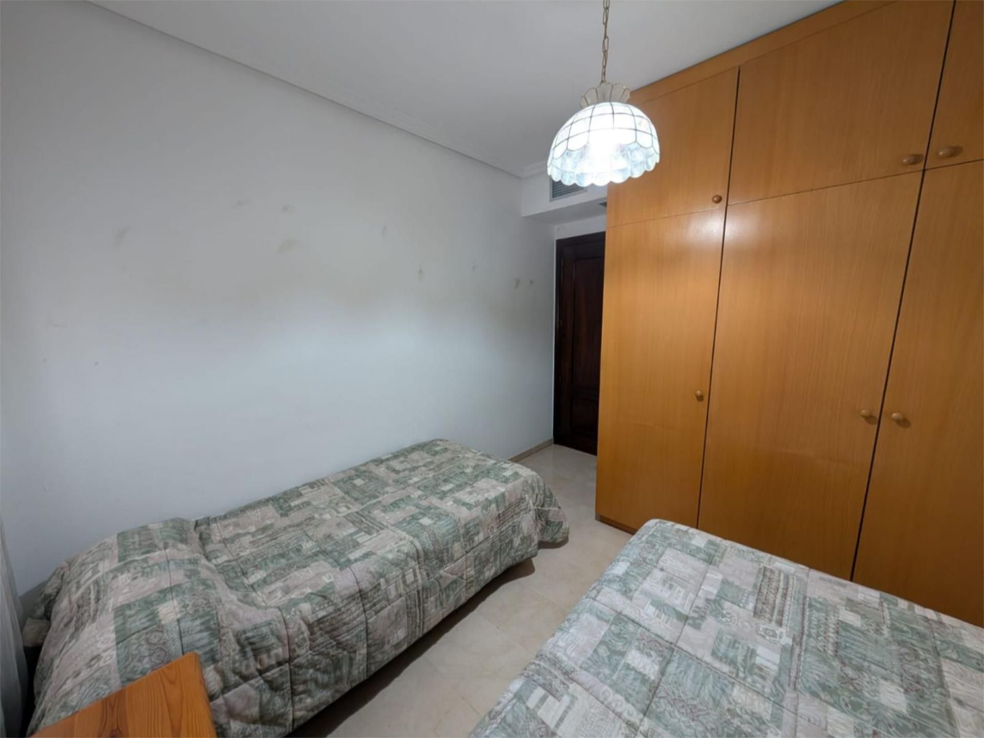 Habitación de Apartamento en venta en Badajoz Capital con Aire acondicionado y Balcón