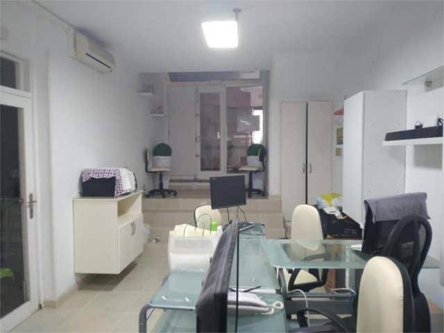 Oficina en Alquiler en Playa Jardín