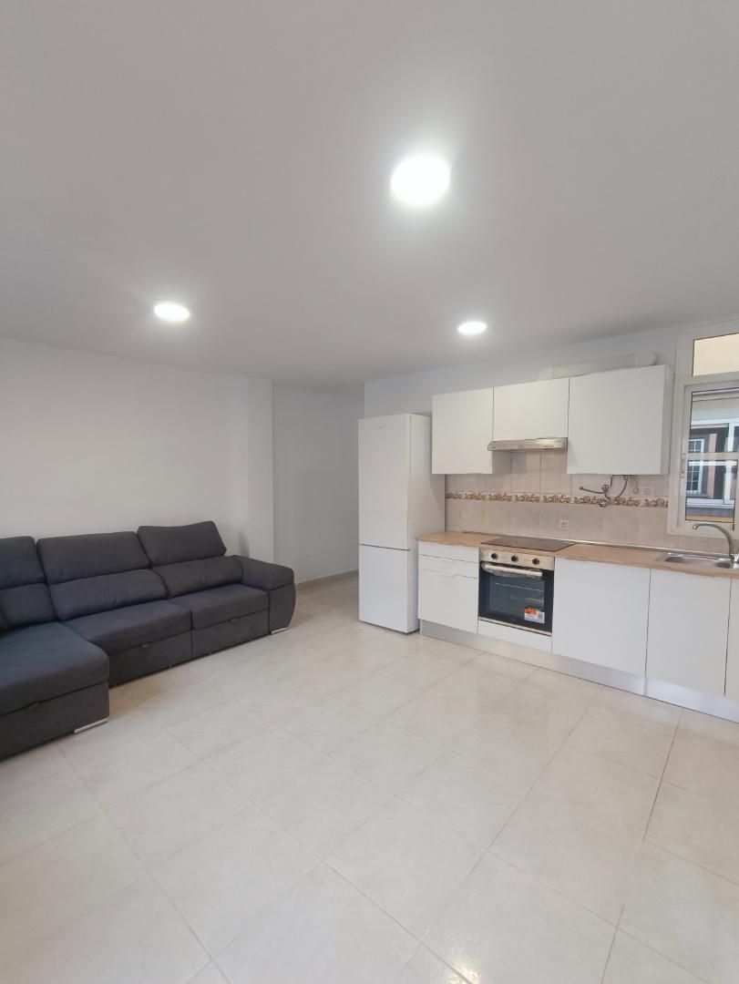 Piso de alquiler en Calle Santa Isabel, 10, Cabo Blanco Cocina de Piso de alquiler en Arona con Trastero, Amueblado y Horno