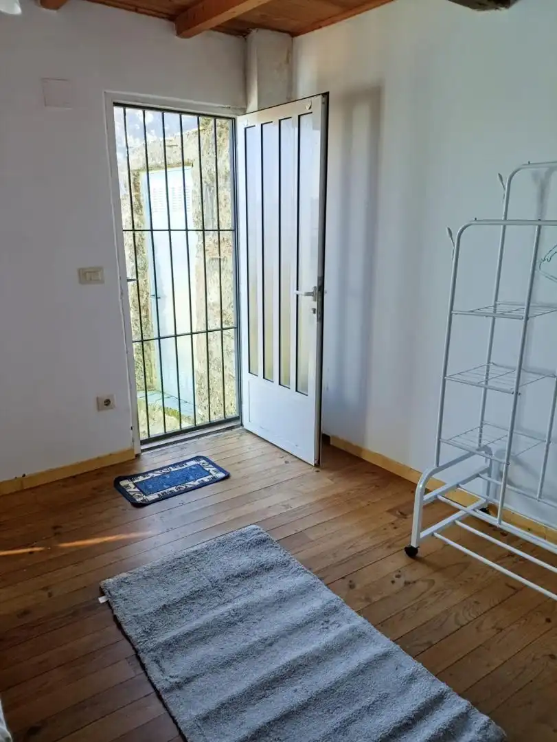 Planta baja en venta en Plaza de Hortensio Sobrino, 36, Castrelo de Miño Planta baja en venta en Castrelo de Miño con Aire acondicionado, Calefacción y Jardín privado