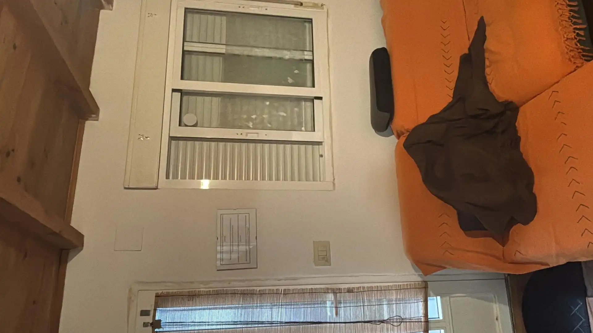 Planta baja en venta en Plaza de Hortensio Sobrino, 36, Castrelo de Miño Habitación de Planta baja en venta en Castrelo de Miño con Aire acondicionado, Calefacción y Jardín privado