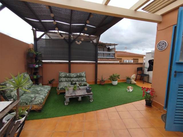 Piso en Venta en Calle Argamasilla de Alba, 6 en Fuente Alegre - El Chaparral - Los Morales