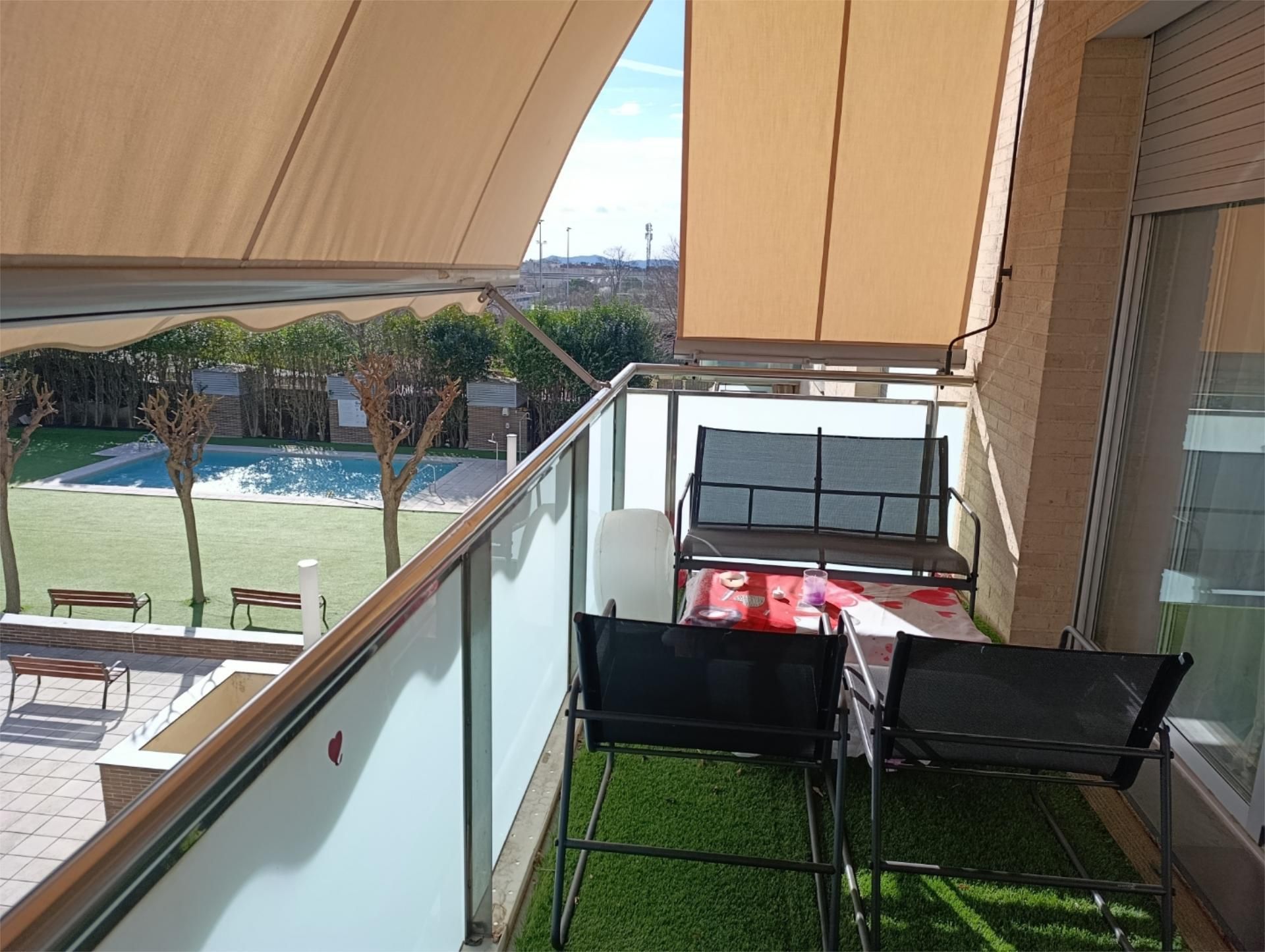 Terraza de Piso en venta en Sabadell con Aire acondicionado, Calefacción y Piscina