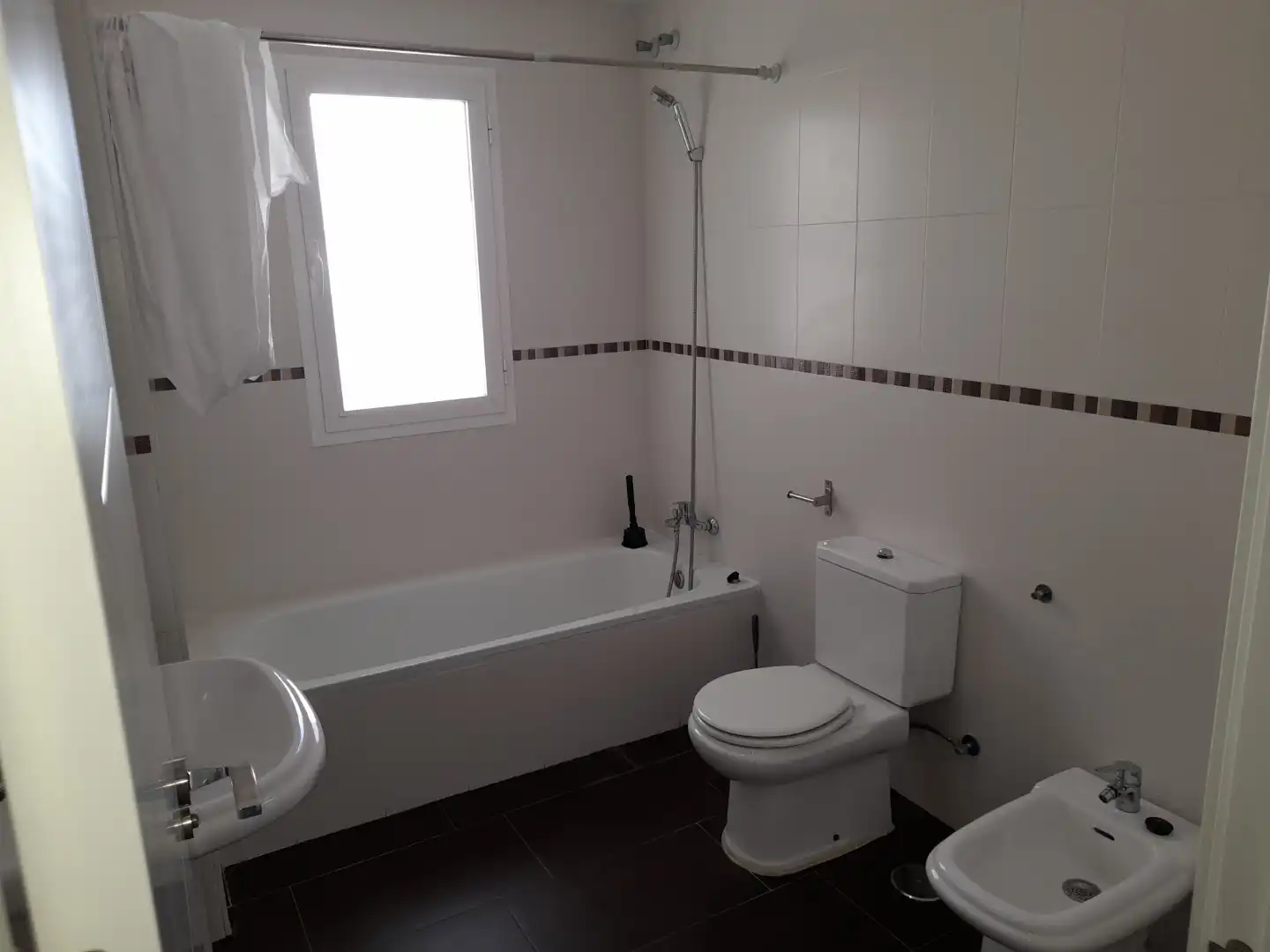 Piso de alquiler en Calle Nueva, 18, Casco Histórico Baño de Piso de alquiler en Antequera con Aire acondicionado, Trastero y Amueblado