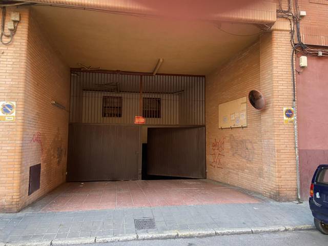 Garaje en Alquiler en Calle Francisco Montero Pérez, 16-b en Los Ángeles