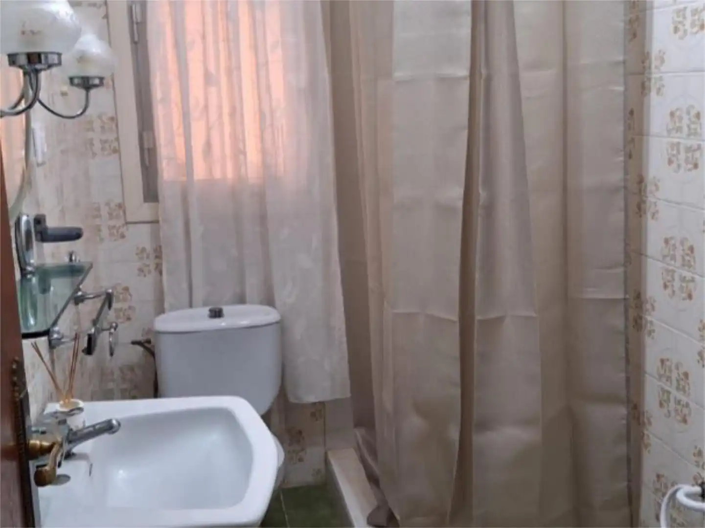 Flat for sale in Calle del General Aznar, 57, Totana Bathroom of Flat for sale in Totana with Air Conditioner, Terrace and Storage room