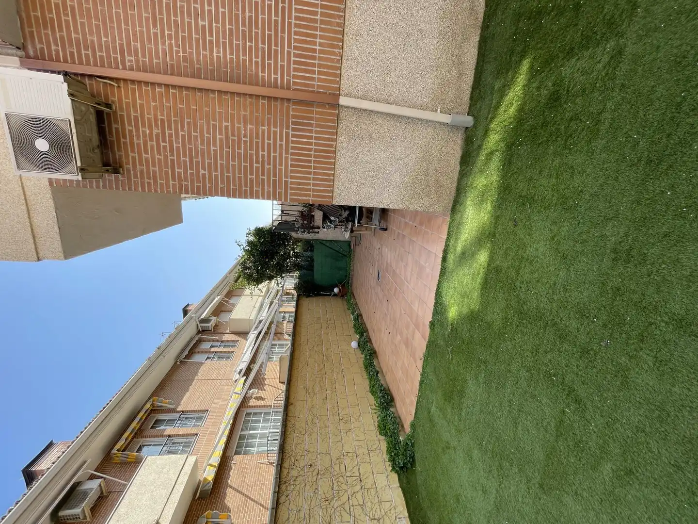 Casa o xalet en venda a Calle Doctor González Ralero, 22, Hospital - Nuevo Centro de Talavera de la Reina Jardí de Casa o xalet en venda en Talavera de la Reina amb Aire condicionat, Terrassa i Balcó