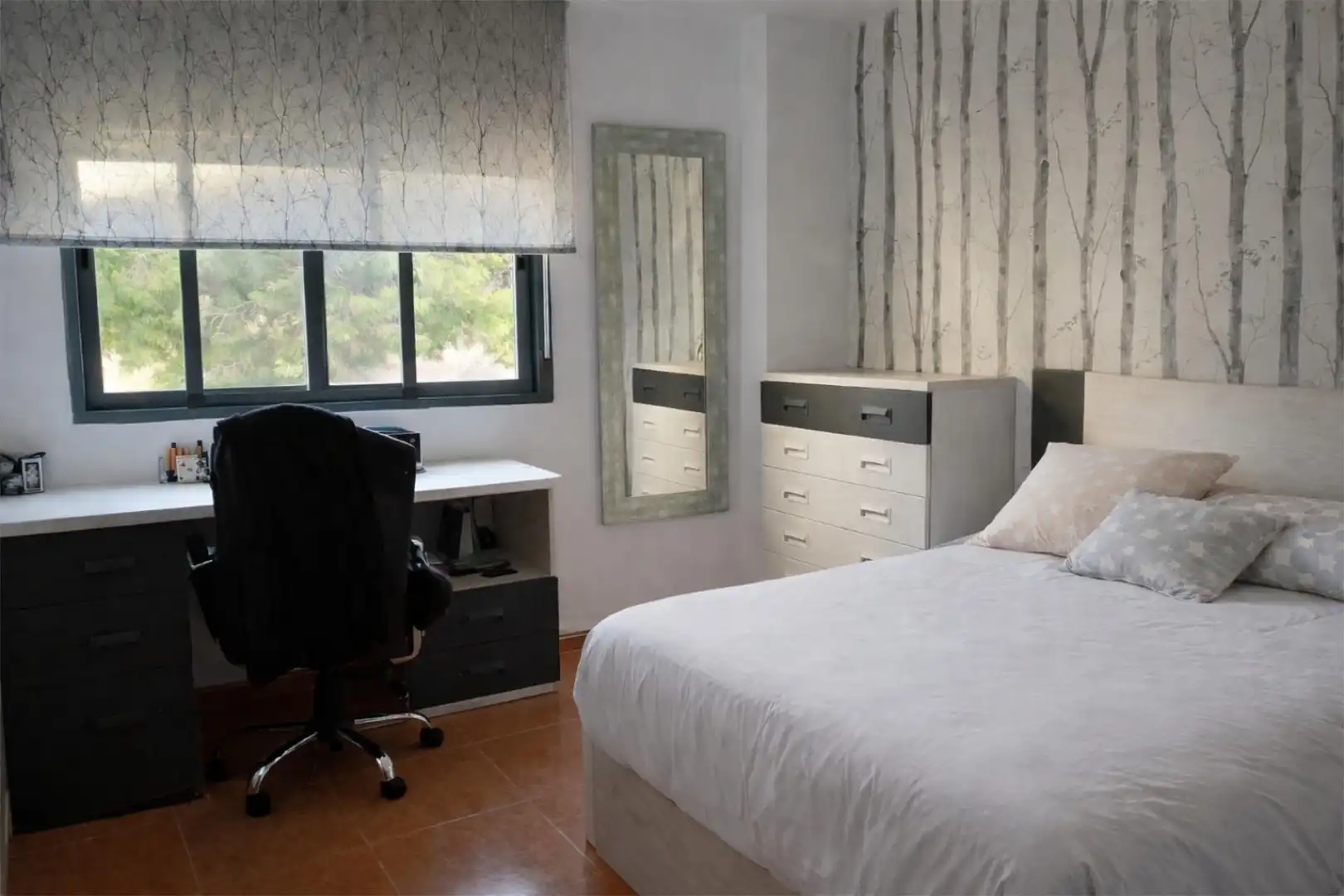 Flat for sale in Avinguda D'alcoi, 21, Campello Playa Bedroom of Flat for sale in El Campello with Air Conditioner, Terrace and Swimming Pool