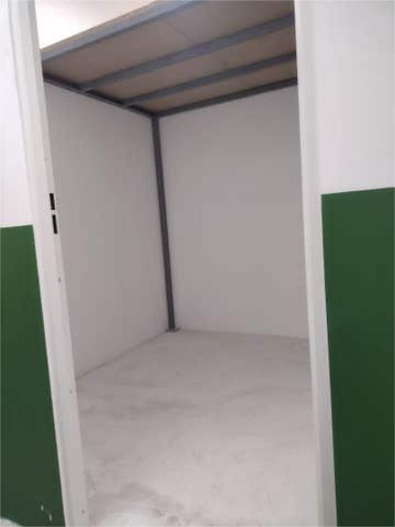 Bedroom of Storage room for rent in  Pamplona / Iruña