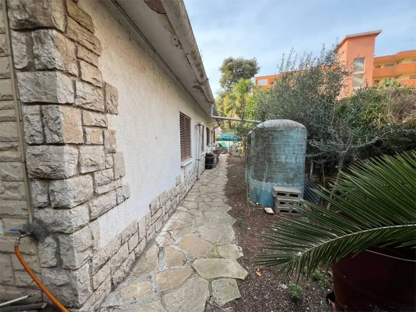Houses for sale in Carrer d'Osca, Mar i Camp - Platja dels Capellans Exterior view of Houses for sale in Salou with Air Conditioner and Terrace