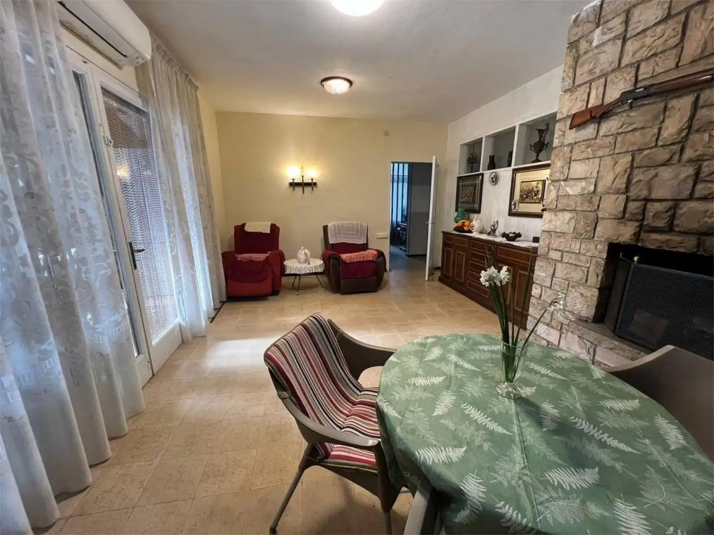 Houses for sale in Carrer d'Osca, Mar i Camp - Platja dels Capellans Dining room of Houses for sale in Salou with Air Conditioner and Terrace