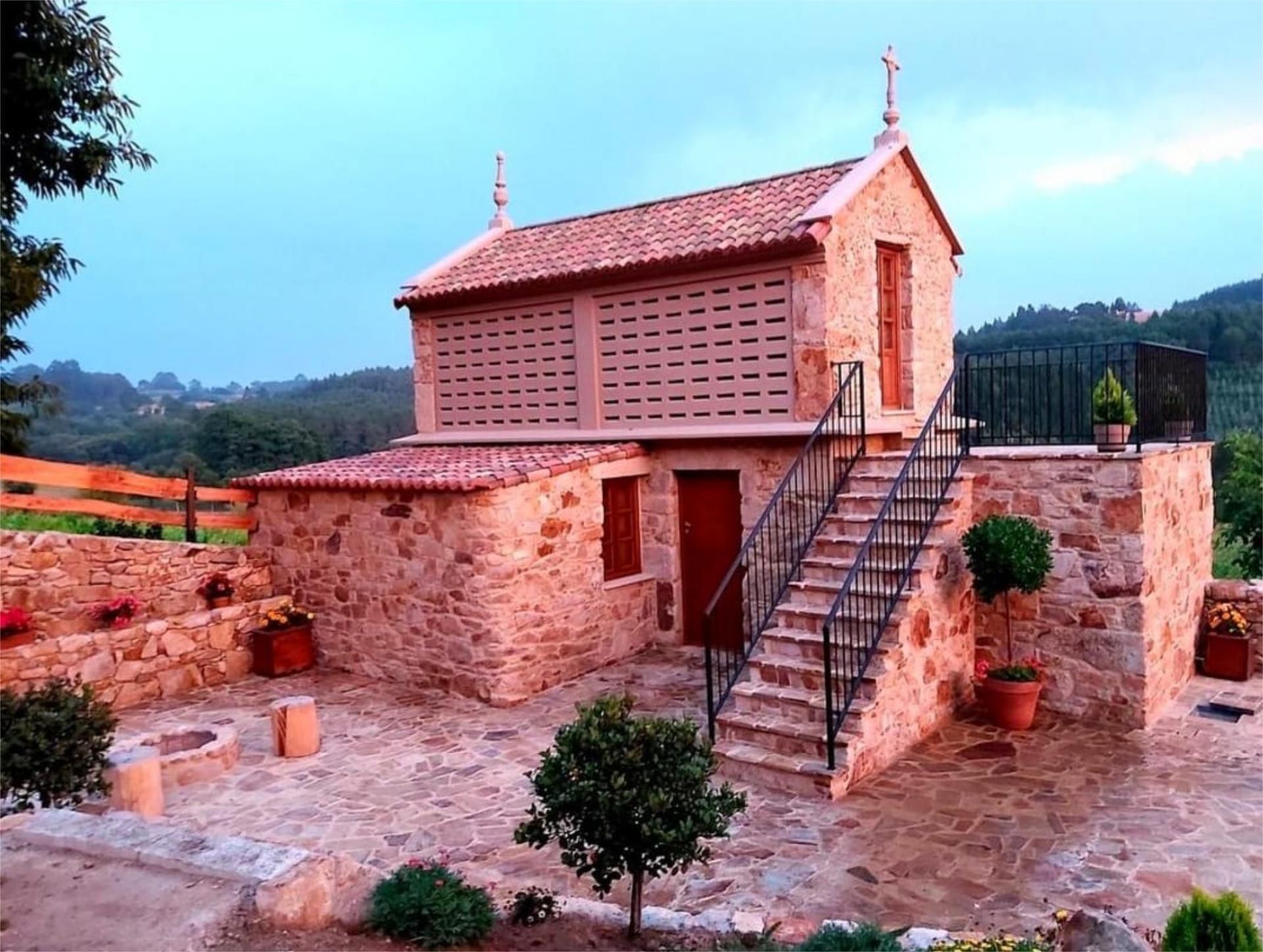 Exterior view of Country house for rent in A Laracha    with Heating, Private garden and Terrace