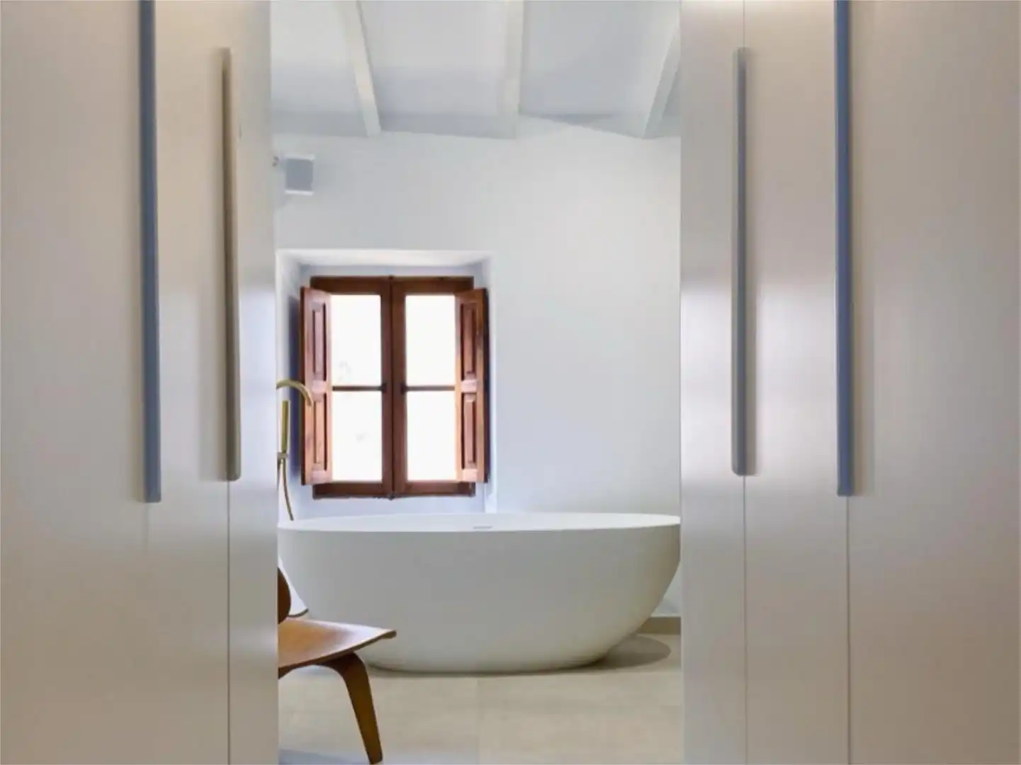 Flat for sale in Ciutat d'Alcúdia Bathroom of Flat for sale in Alcúdia with Air Conditioner and Terrace