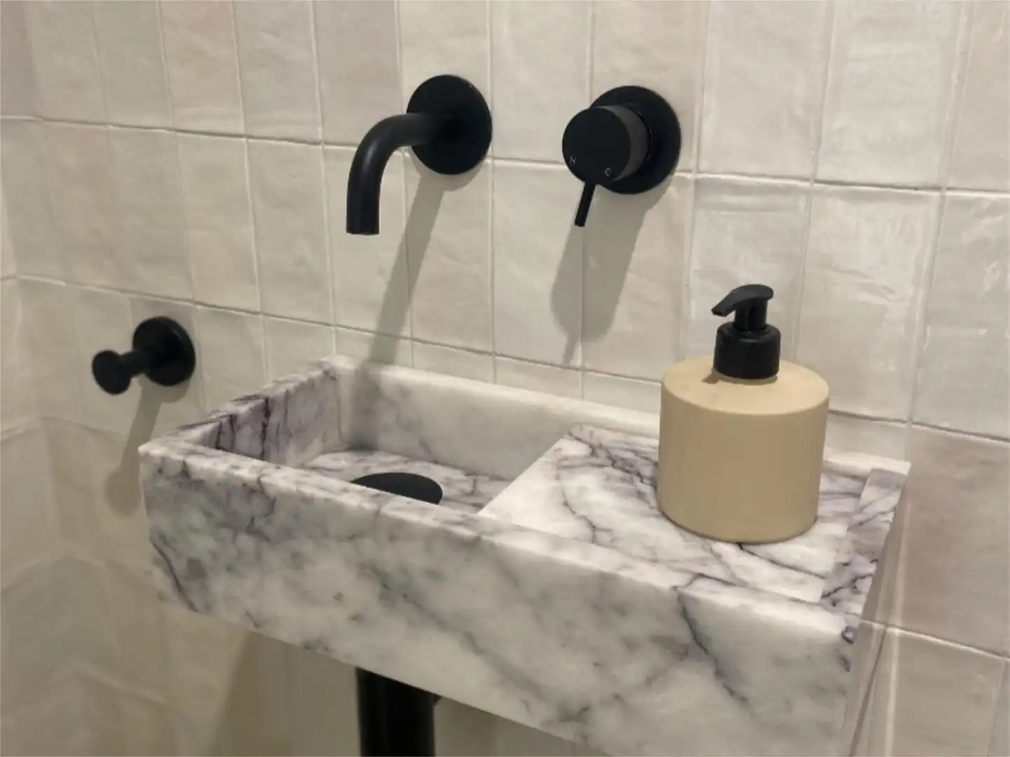 Flat for sale in Ciutat d'Alcúdia Bathroom of Flat for sale in Alcúdia with Air Conditioner and Terrace