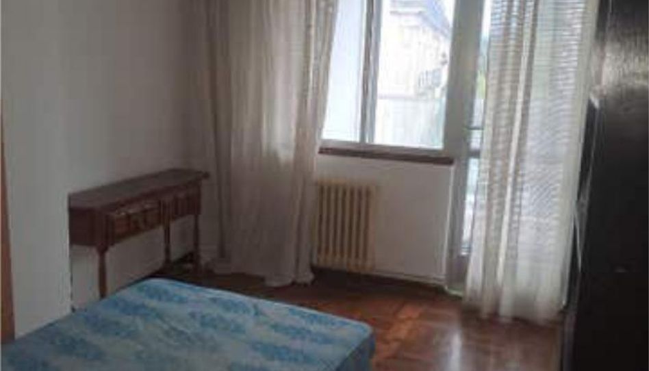 Piso de alquiler en Ensanche - Sar, Santiago de Compostela - imagen 1 Foto 1 de Piso de alquiler en Ensanche - Sar, Santiago de Compostela