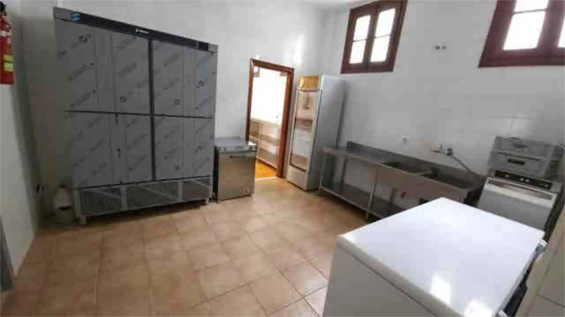 Local de alquiler en Jubrique Cocina de Local de alquiler en Jubrique con Aire acondicionado
