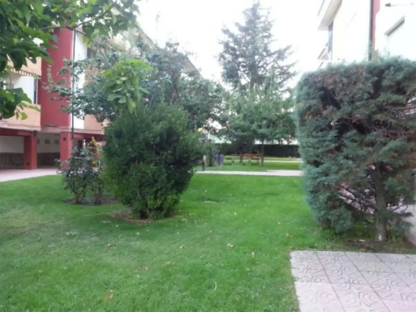 Piso en venta en Calle de Navacerrada, 2, Cerceda Jardín de Piso en venta en El Boalo - Cerceda – Mataelpino con Calefacción, Jardín privado y Parquet