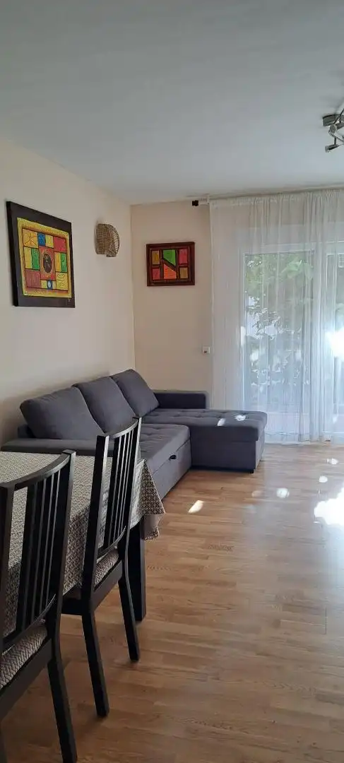 Piso en venta en Calle de Navacerrada, 2, Cerceda Sala de estar de Piso en venta en El Boalo - Cerceda – Mataelpino con Calefacción, Jardín privado y Parquet