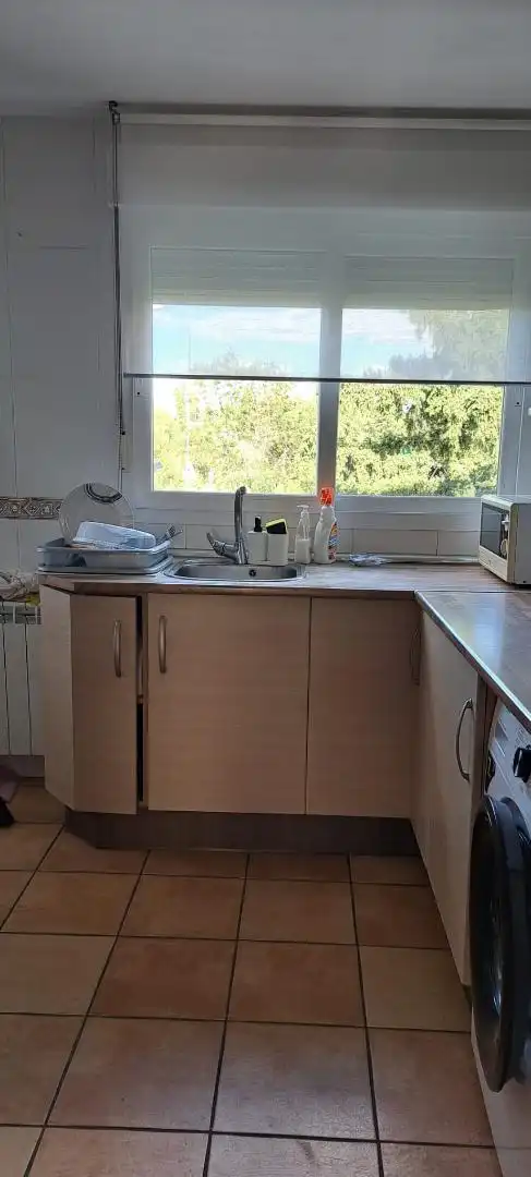 Piso en venta en Calle de Navacerrada, 2, Cerceda Cocina de Piso en venta en El Boalo - Cerceda – Mataelpino con Calefacción, Jardín privado y Parquet