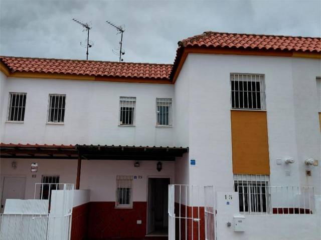 Casa adosada en Venta en Calle Sor Angela de la Cruz, 15 en Torre de la Reina