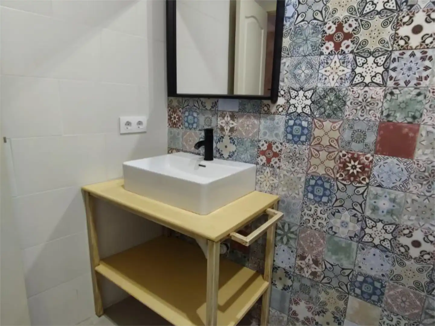 Baño de Casa adosada en venta en Alcalá del Río con Aire acondicionado y Terraza