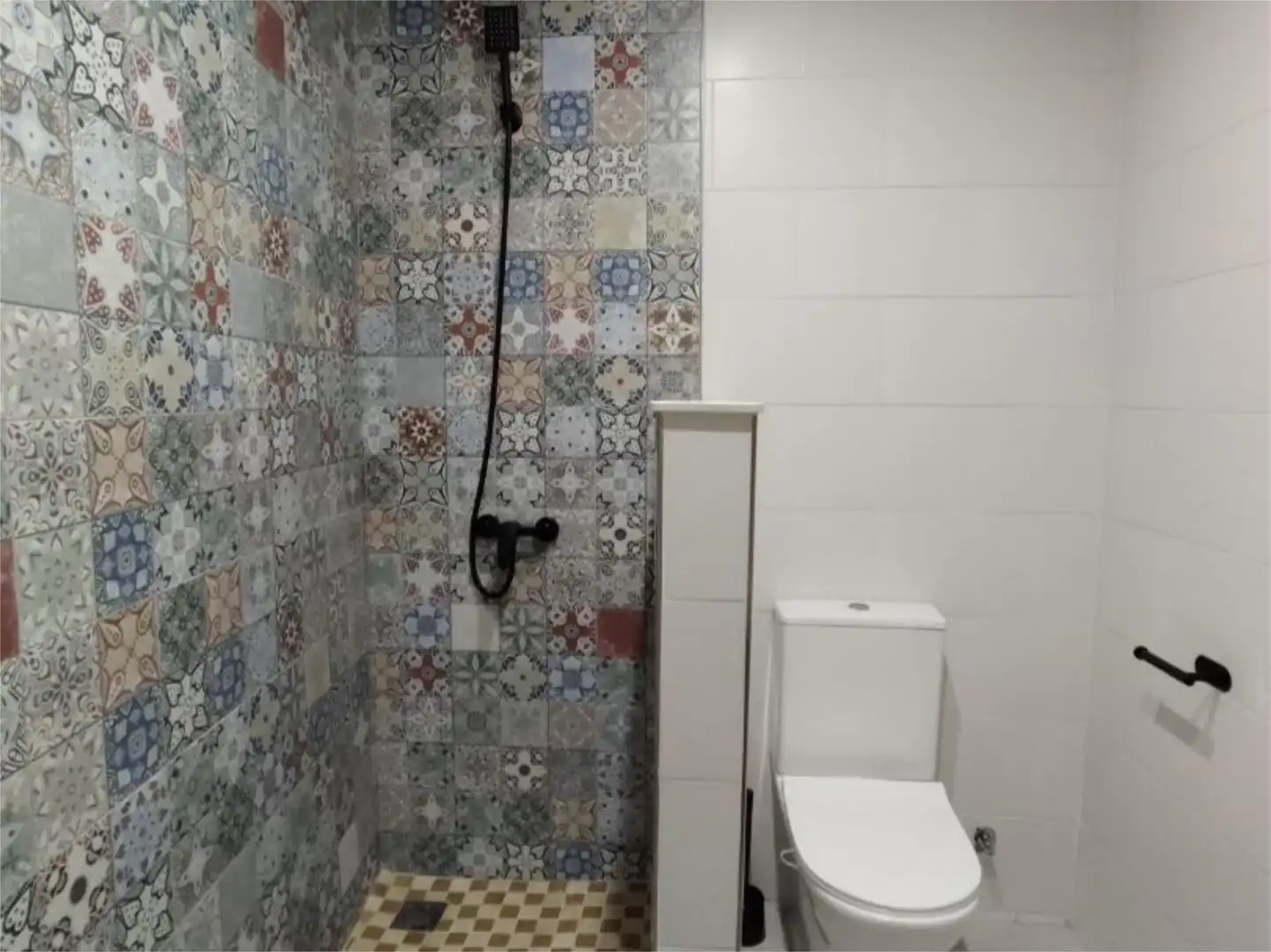 Baño de Casa adosada en venta en Alcalá del Río con Aire acondicionado y Terraza
