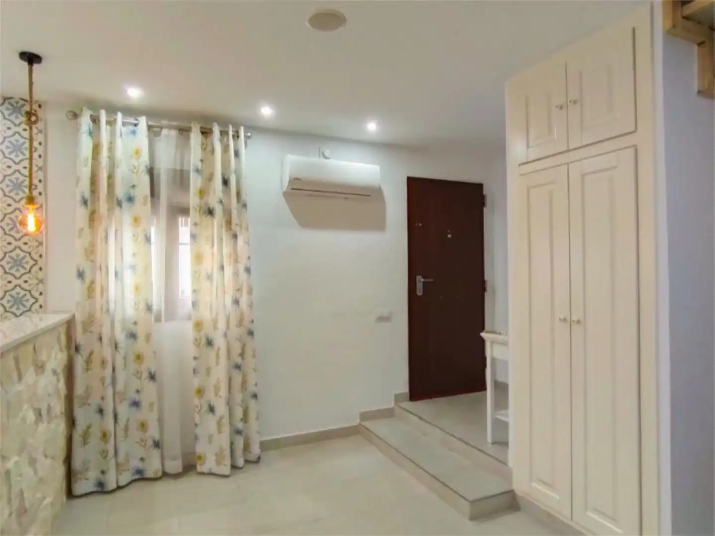 Habitación de Casa adosada en venta en Alcalá del Río con Aire acondicionado y Terraza