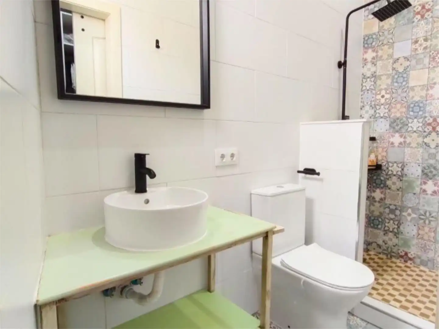 Baño de Casa adosada en venta en Alcalá del Río con Aire acondicionado y Terraza