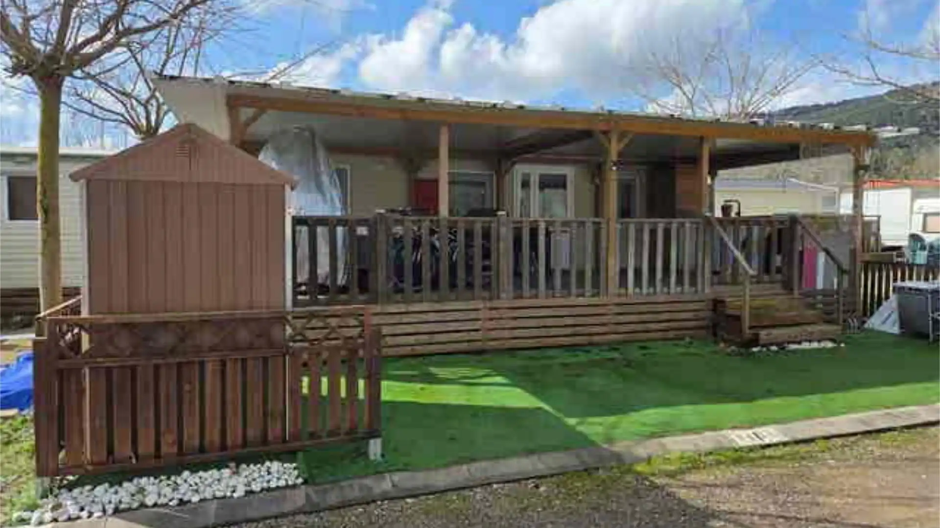 Vista exterior de Piso en venta en Porqueres con Terraza y Amueblado