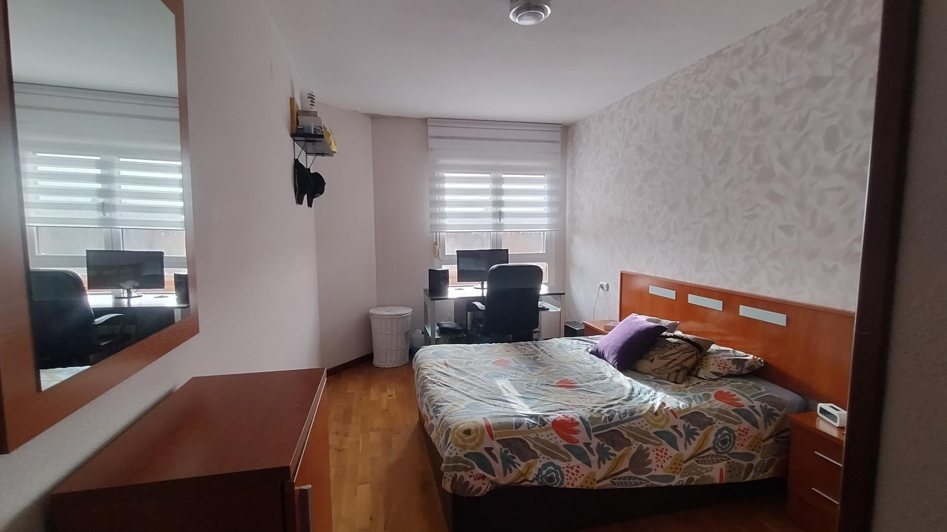 Schlafzimmer von Wohnung zur untervermieten in León Capital  mit Heizung, Privatgarten und Parkett