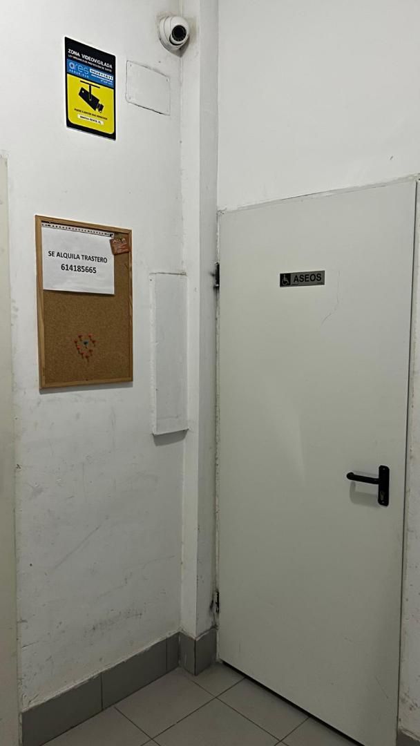 Box room for rent in  Madrid Capital