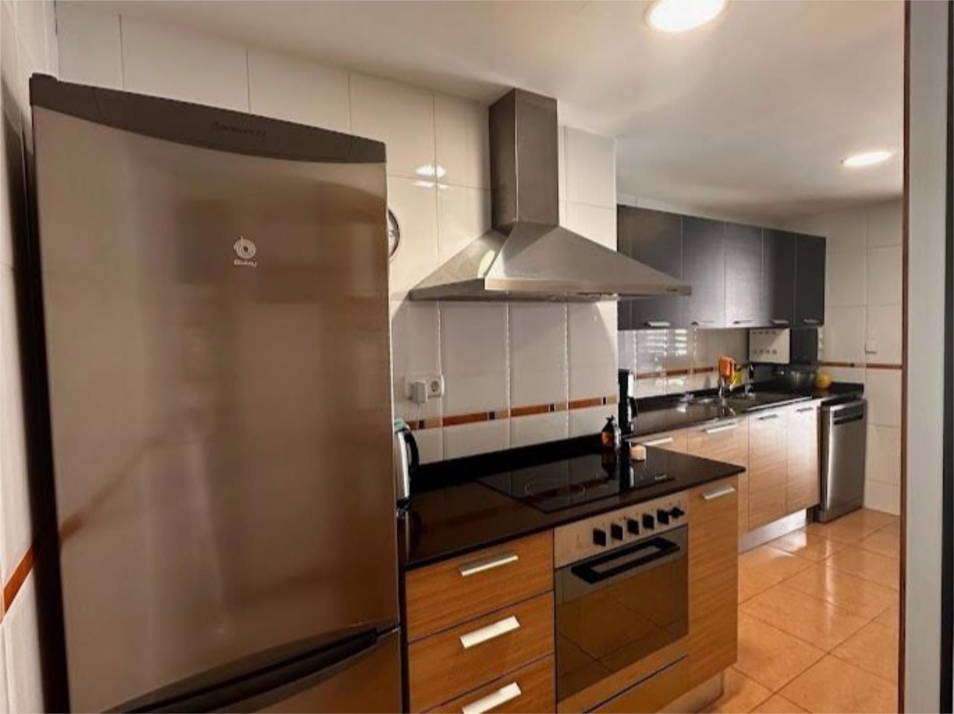 Wohnung zum Verkauf in Carrer de la Constitució, 58, Zona Avenida al Vedat Küche von Wohnung zum Verkauf in Torrent mit Klimaanlage, Terrasse und Balkon