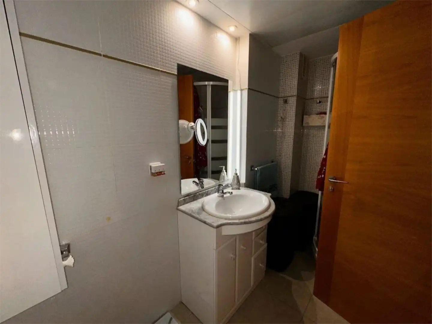 Flat for sale in Carrer de la Constitució, 58, Zona Avenida al Vedat Bathroom of Flat for sale in Torrent with Air Conditioner, Terrace and Balcony