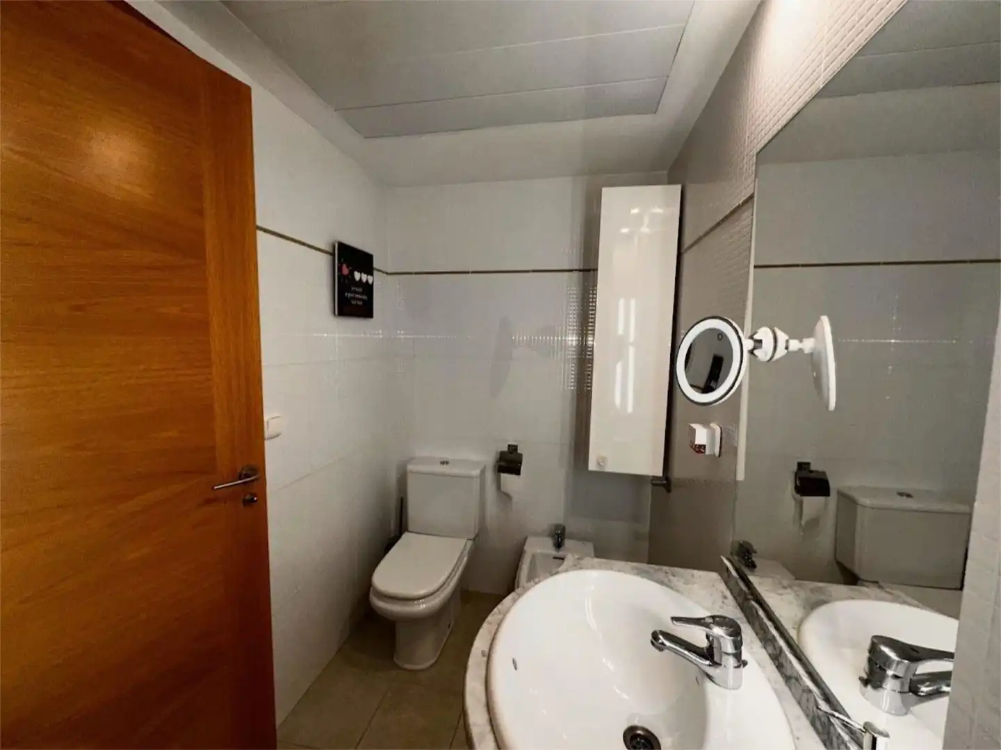 Flat for sale in Carrer de la Constitució, 58, Zona Avenida al Vedat Bathroom of Flat for sale in Torrent with Air Conditioner, Terrace and Balcony
