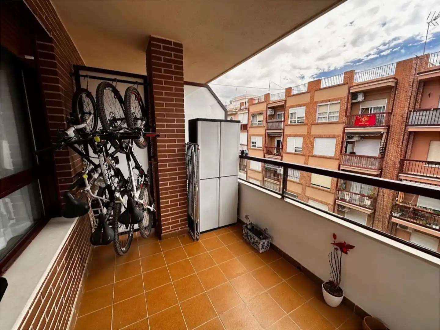 Flat for sale in Carrer de la Constitució, 58, Zona Avenida al Vedat Balcony of Flat for sale in Torrent with Air Conditioner, Terrace and Balcony