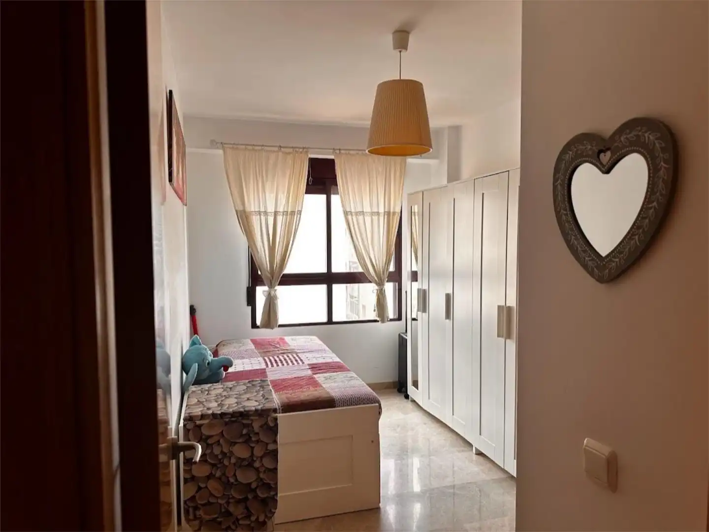 Flat for sale in Carrer de la Constitució, 58, Zona Avenida al Vedat Bedroom of Flat for sale in Torrent with Air Conditioner, Terrace and Balcony