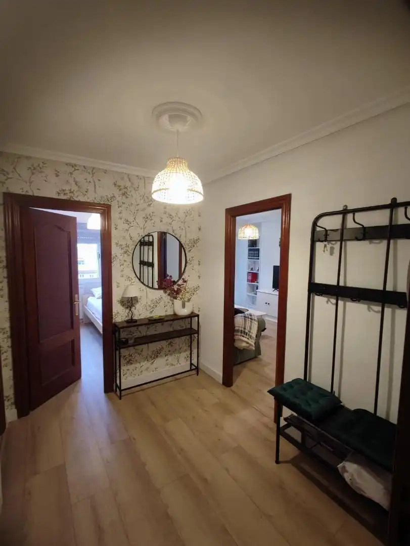 Room in Calle de Guipuzcoa, 6, Delicias Flat for share in Valladolid with Heating, Parquet flooring and Terrace