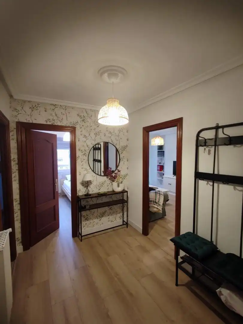Room in Calle de Guipuzcoa, 6, Delicias Flat for share in Valladolid with Heating, Parquet flooring and Terrace