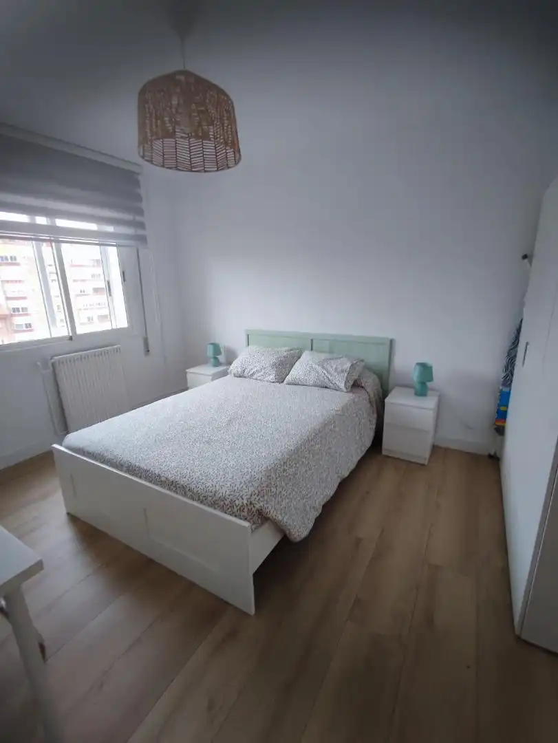 Room in Calle de Guipuzcoa, 6, Delicias Bedroom of Flat for share in Valladolid with Heating, Parquet flooring and Terrace