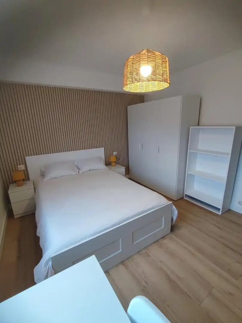 Room in Calle de Guipuzcoa, 6, Delicias Bedroom of Flat for share in Valladolid with Heating, Parquet flooring and Terrace