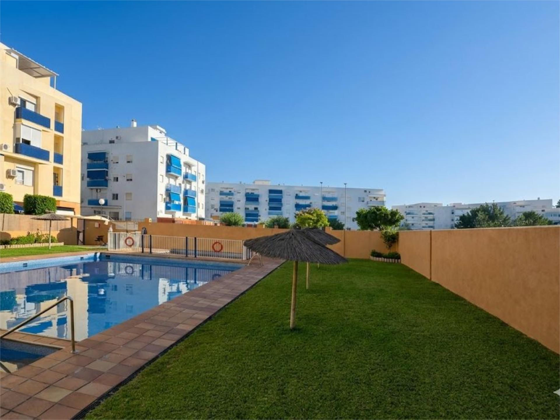 Piscina de Piso en venta en El Puerto de Santa María con Aire acondicionado, Piscina y Parking comunitario