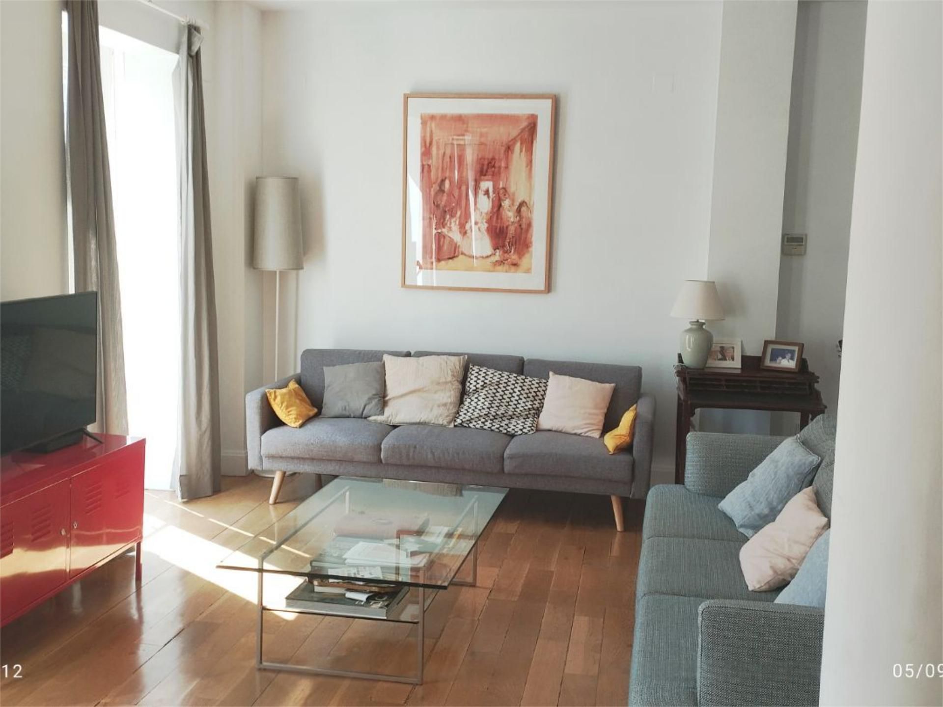 Sala de estar de Piso de alquiler en  Sevilla Capital con Aire acondicionado, Calefacción y Parquet