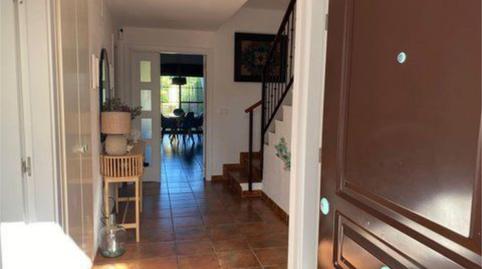 Foto 4 de Casa adosada en venta en Calle José María Olazábal, 29, Las Pajanosas, Guillena