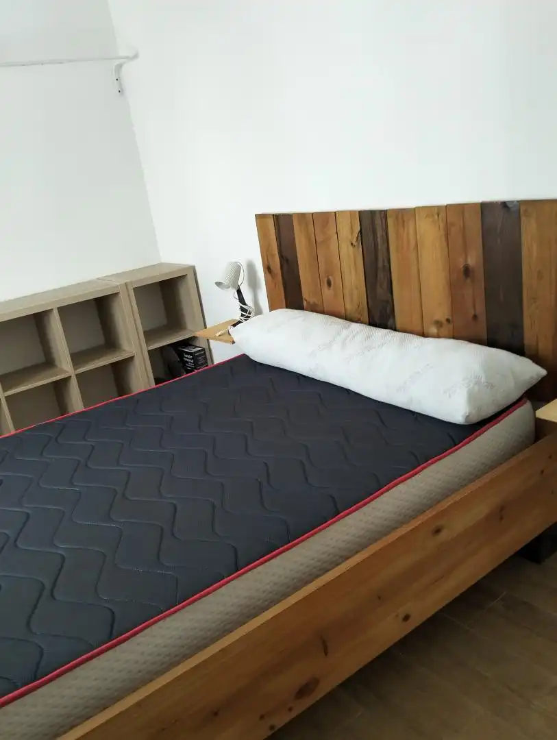 Habitación de Piso de alquiler en Sevilla con Aire acondicionado, Amueblado y Lavadora