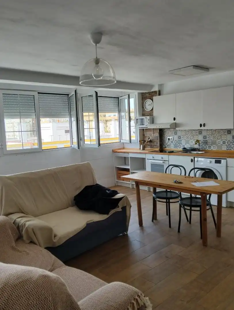 Cocina de Piso de alquiler en Sevilla con Aire acondicionado, Amueblado y Lavadora
