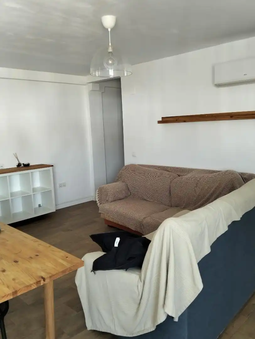 Sala de estar de Piso de alquiler en Sevilla con Aire acondicionado, Amueblado y Lavadora